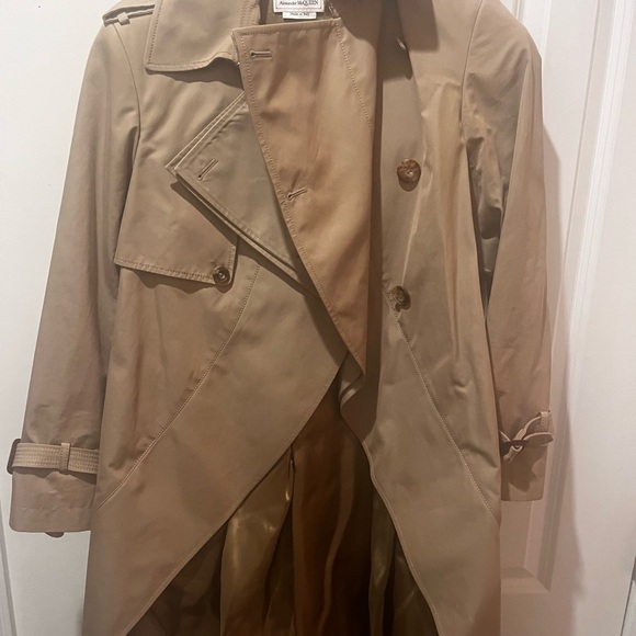 ALEXANDER MCQUEEN TRENCH COAT - Picture 9 of 9